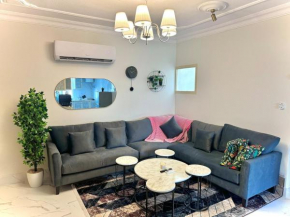 Three Rooms Family Apartment in Heart of Olaya